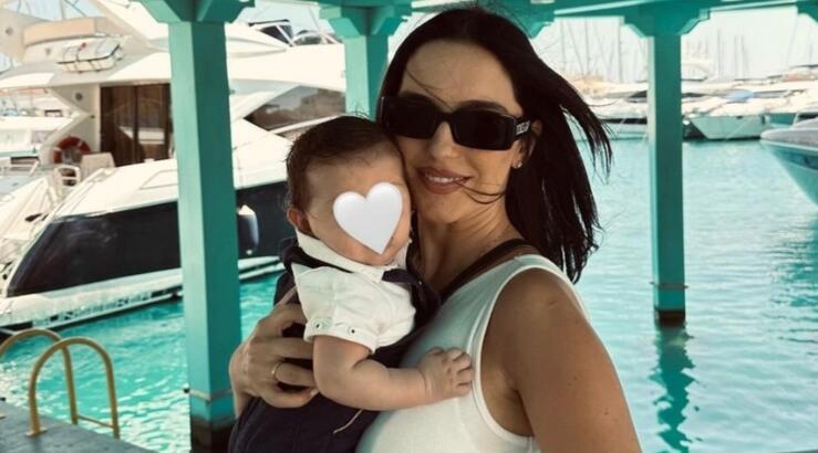 Έλενα Θεοδώρου: Βάφτισε τον γιο της, Κρίστιαν [εικόνες & βίντεο]