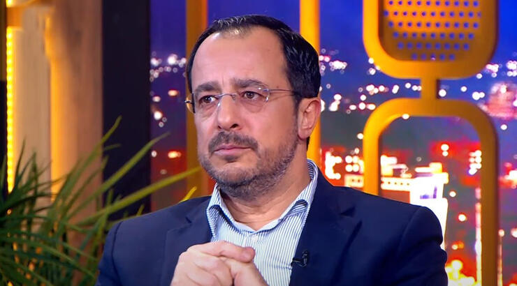 Nίκος Χριστοδουλίδης: Βούρκωσε on air αναφερόμενος στον θάνατο του αδερφού του [βίντεο]