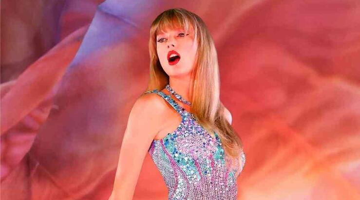 Χαμός με την Τaylor Swift: Βρίσκεται στην Ελλάδα και δείτε τις πρώτες φωτογραφίες στη Γλυφάδα