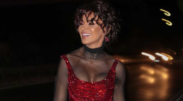 Disco Queens: Κύπριες fashionistas επιλέγουν glamorous δημιουργίες για εντυπωσιακά looks