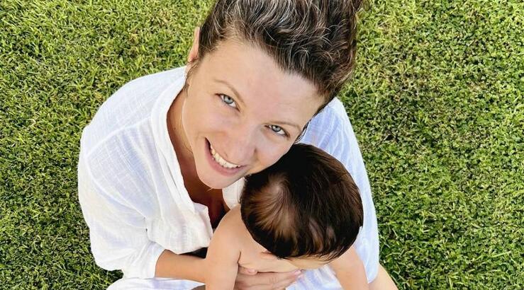 Νίκη Δραγούμη: Μας δείχνει τον γιο της να κάνει τα πρώτα του βηματάκια [βίντεο] 