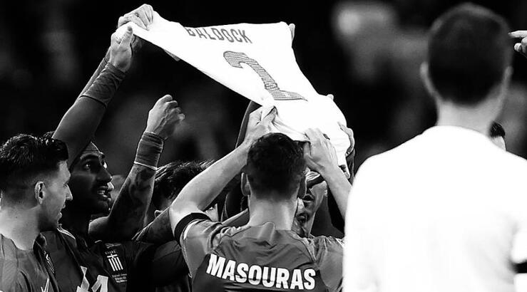 Θάνατος George Baldock: Οι συγκινητικές στιγμές από τους συμπαίκτες του στην εθνική μέσα στο γήπεδο 