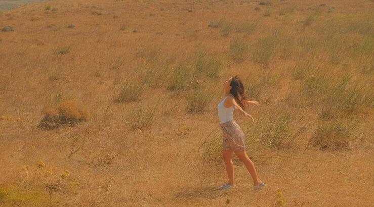 Κύπρια ηθοποιός εξομολογείται: «Για πολλούς λόγους, τυχαία δεν είμαι φυλακή» [βίντεο]