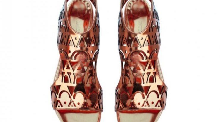 Τα ωραιότερα σανδάλια για τη νέα σεζόν έχουν ελληνική υπογραφή