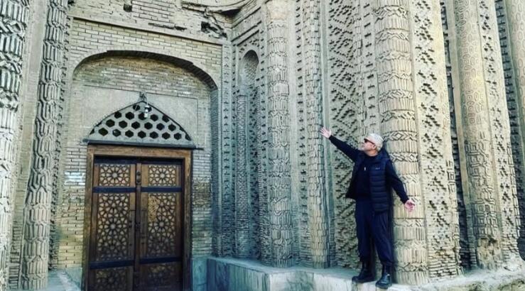 Έλληνας παρουσιαστής αποκαλύπτει: "Έχω ακούσει ότι είμαι ομοφυλόφιλος - Η γυναίκα μου στεναχωριέται"