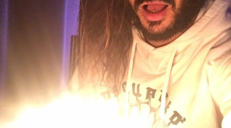 Στάθης Αλωνεύτης: Η έκπληξη για τα 33α γενέθλια του