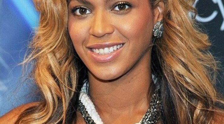 DIY: Ατημέλητα και σέξι μαλλιά 