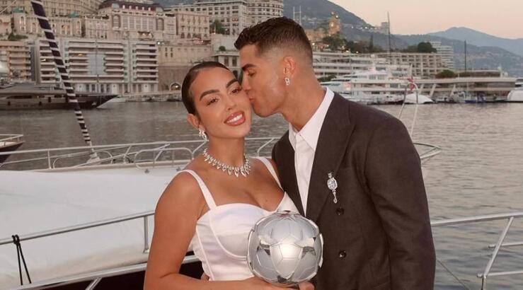 Cristiano Ronaldo – Georgina Rodriquez: Αρραβωνιάστηκαν – Το εντυπωσιακό  μονόπετρο - Ι LOVE STYLE