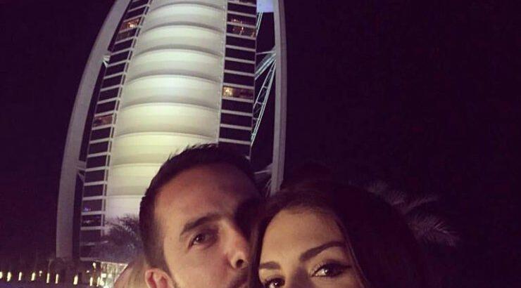 Κρίστη Αγαπίου - Πανίκος Λειβαδιώτης: Το τρυφερό φιλί στα χείλη στις διακοπές τους