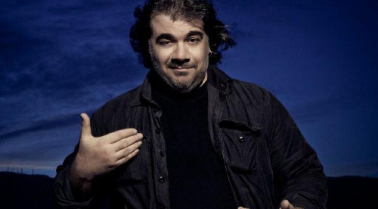 Δημήτρης Σταρόβας: "Βλέπω μοντέλα και μου έρχεται να τους πετάξω τυρόπιτες να φάνε"