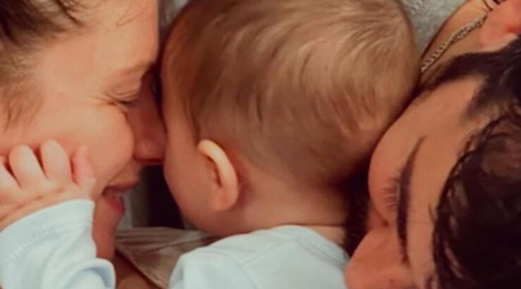 Νίκη Δραγούμη: Πως "τσάκωσε" η κάμερα τον γιο της, Άρη, λίγο πριν τον βραδινό του ύπνο; [βίντεο]