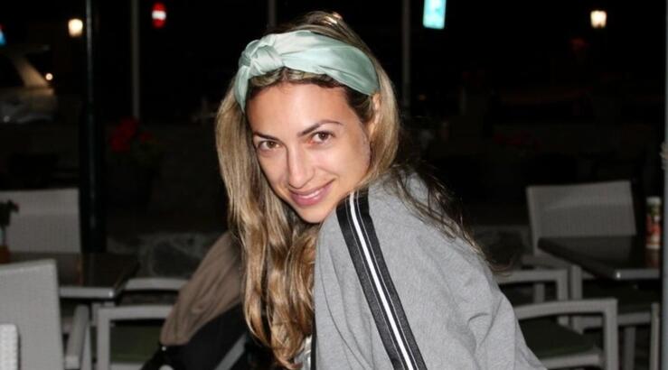 Κρίστυ Παπαδοπούλου: Στόλισαν οικογενειακώς στο σπίτι τους το χριστουγεννιάτικο δέντρο [βίντεο]