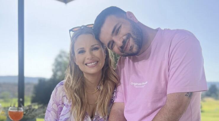 Χριστιάνα - Χάρης: Βρέθηκαν στο πάρκο της γειτονιάς που μεγάλωσαν και έκαναν κούνιες [εικόνα]