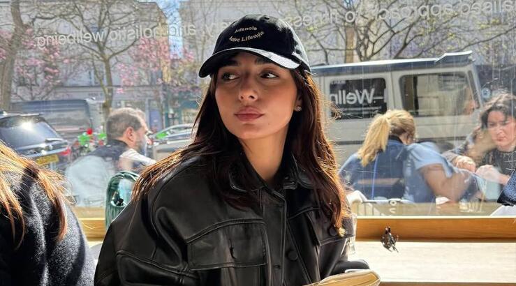 Καπέλο jockey: Το αξεσουάρ που επιλέγουν οι Κύπριες fashionistas