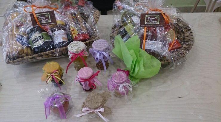 Η Άντρια Κιτρομηλίδου μαθαίνει στους Πατρινούς να τρώνε Κυπριακά 