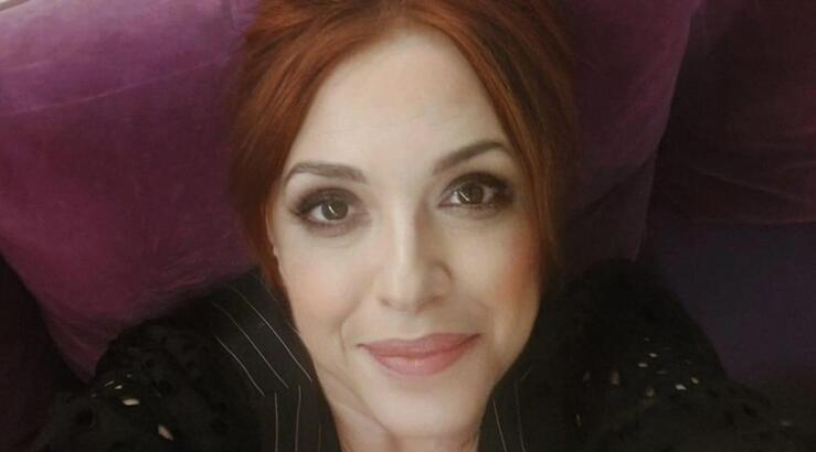 Ελένη Ράντου: Ξέχασε πως είχε τα γενέθλιά της - Η έκπληξη που δέχθηκε σε έξοδό της [βίντεο]