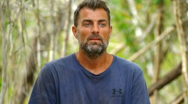 Σοκαρισμένος ο Στέλιος Χανταμπάκης: Ένοπλοι έδεσαν τον αδερφό του μέσα στο σπίτι του