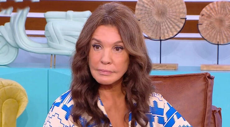 Βάνα Μπάρμπα για το πρόβλημα υγείας της: «Δίνω τη δική μου μάχη. Φοβάμαι να μην αφήσω την κόρη μου»