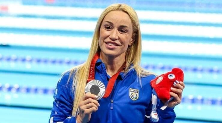 Καρολίνα Πελενδρίτου: Το επικό στιγμιότυπο με τον αδερφό της για τα γενέθλια του