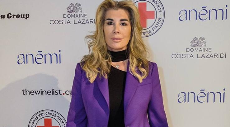 Τερέζα Ηλιάδη: Με το βασικό item που δεν πρέπει να λείπει από τη βαλίτσα των διακοπών σου