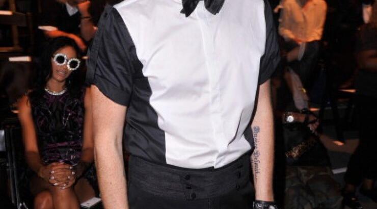 Adam Lambert: Ασφάλισε τη φωνή του για 45 εκατ. δολάρια 