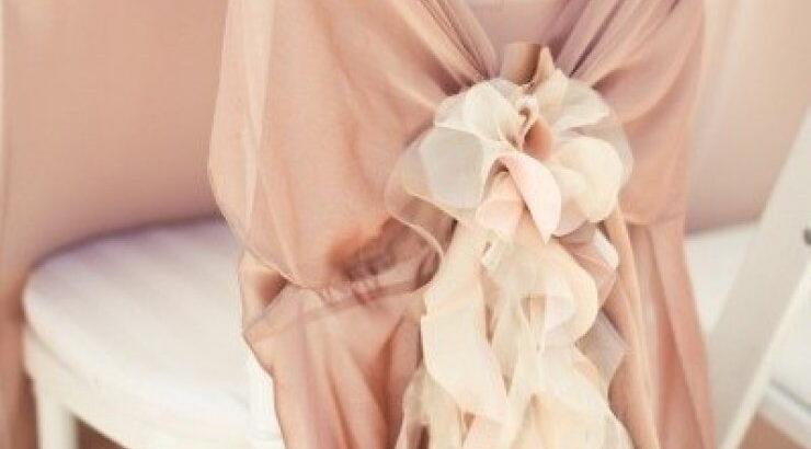 Δεξίωση: stylish διακόσμηση καρεκλών