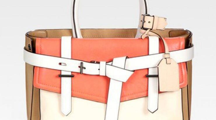 H Anna Wintour πουλά αυτήν την τσάντα στο Ebay