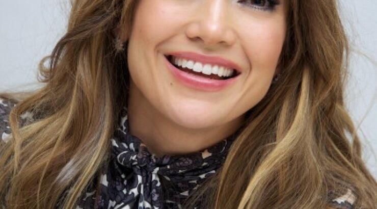 Έξαλλη η Jennifer Lopez με εξώφυλλο περιοδικού