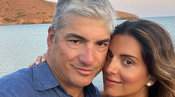 Σταματίνα Τσιμτσιλή - Θέμης Σοφός:Οι διακοπές στην Πάρο με τα παιδιά τους [εικόνες]