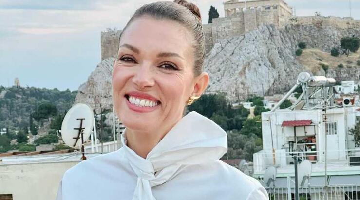 Βίκυ Καγιά: Με τα παπούτσια που λατρεύουν οι fashion experts αυτή τη σεζόν