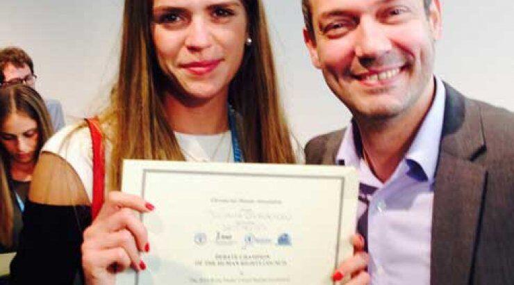 Tζουλιάνα Γεωργαλλίδου: Από την πασαρέλα στη Νομική [video]