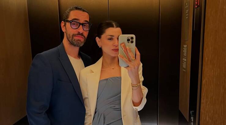 Κλέλια Γιασεμίδου: Απαθανάτισε τον σύζυγο της και την κόρη τους στην παραλία 