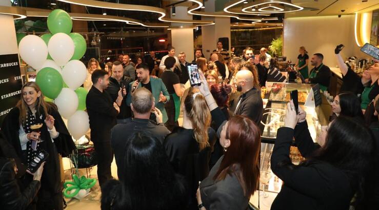 Ένα αξέχαστο party στην καρδιά της Λευκωσίας για το ανακαινισμένο Starbucks Centennial