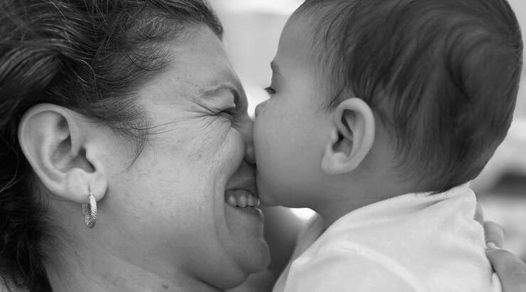 Νίκη Δραγούμη: Στην παραλία με τον γιο της [εικόνα]