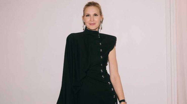 Kelly Rutherford: Επέλεξε δημιουργία Κύπριας σχεδιάστριας