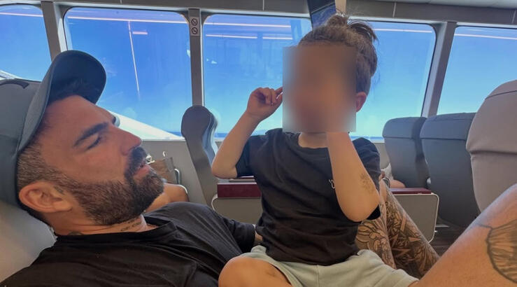 Δημήτρης Αλεξάνδρου: Ξεκίνησε καλοκαιρινές διακοπές με τον γιο του [εικόνες]