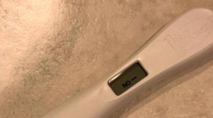 Η απογοήτευση επώνυμης Ελληνίδας όταν είδε το τεστ εγκυμοσύνης να βγαίνει αρνητικό!