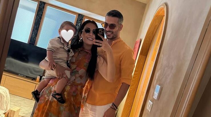 Άλκης Χρήστου - Δέσποινα Χατζηζαχαρία: Ο γιος τους ακούει Χατζηγιάννη και ενθουσιάζεται [βίντεο] 