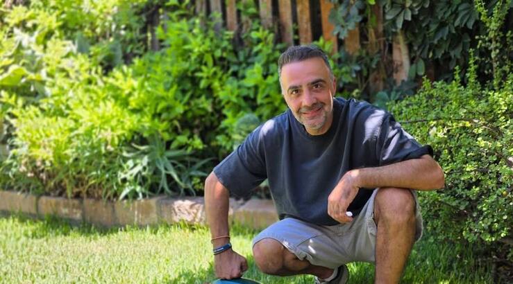 Μιχάλης Σοφοκλέους: Πόζαρε με τον νεαρό που του έκλεψε τη σημαία της Πάφος FC [εικόνα]