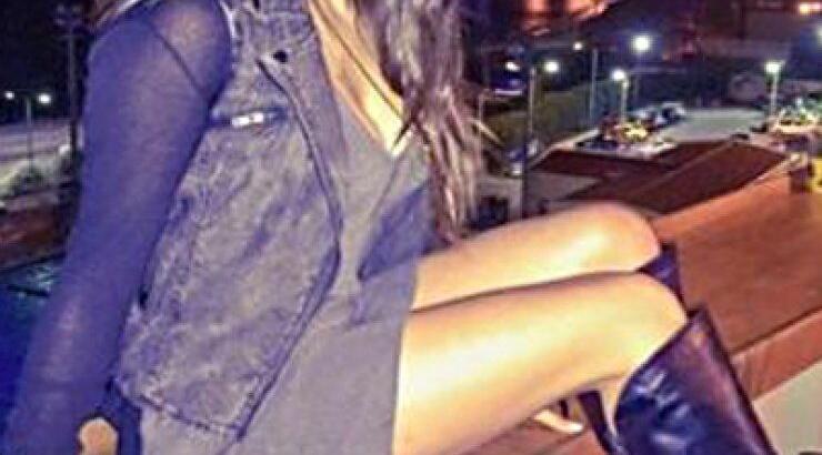 Δεν θα πιστεύετε ποιος είναι ο πατέρας αυτής της κούκλας που φημολογείται ότι είναι η νέα κοπέλα του Βρεττού