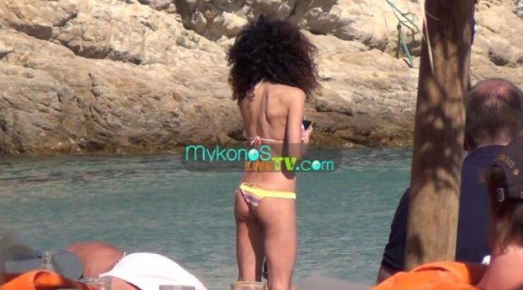 Κολάζει τη Μύκονο η Μαρία Σολωμού με το αποκαλυπτικό μαγιό της!