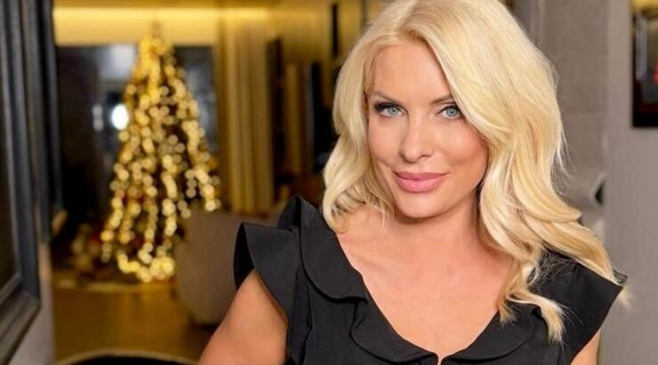 Ελένη Μενεγάκη: Το στιγμιότυπο της πριν από 18 χρόνια που μοιράστηκε μαζί μας [εικόνα]