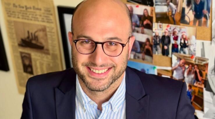 Χρήστος Μιχάλαρος: Σε ρόλο παγωτατζή στο closing της φετινής τηλεοπτικής σεζόν του "Μεσημέρι και Κάτι" [βίντεο]