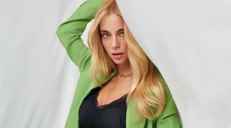 Δούκισσα Νομικού: Το throwback στιγμιότυπο της μητέρας της αγκαλιά με ένα από τα εγγόνια της [εικόνα]