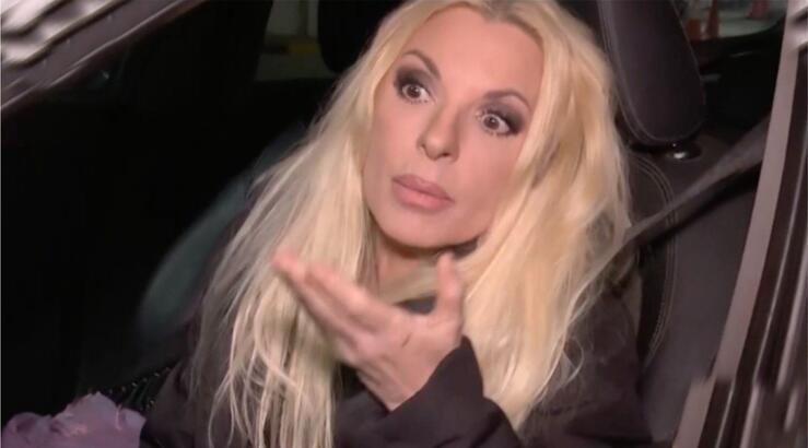 Aννίτα Πάνια: Η ενόχληση της σε ερώτηση για τον Καρβέλα - «Τι είμαι εγώ; Εκπρόσωπος τύπου;»