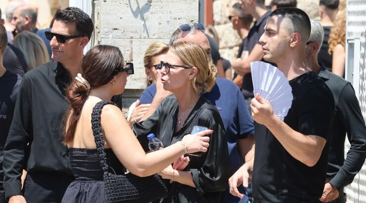 Λορέντζο Καριέρε: Συγκλόνισε ο γιος του στον επικήδειο λόγο του [εικόνες]