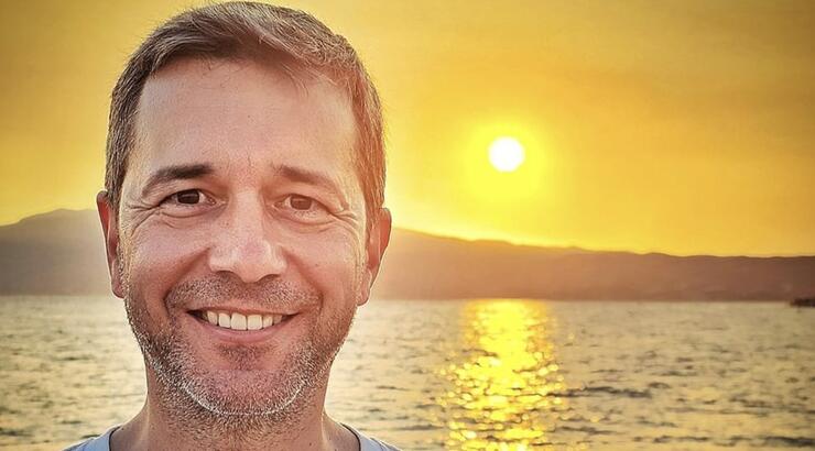 Ανδρέας Γιόρτσιος: Αγκαλιά με τη μητέρα του ανήμερα των γενεθλίων της (Φώτο)