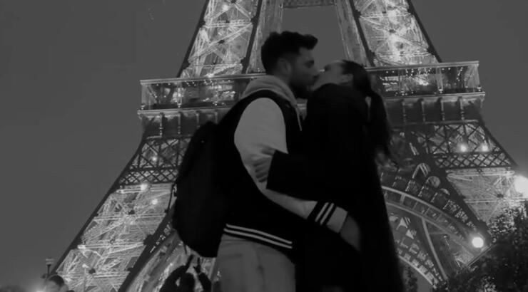 Με ένα φιλί στα χείλη επιβεβαίωσαν πως είναι το νέο ζευγάρι της ελληνικής showbiz