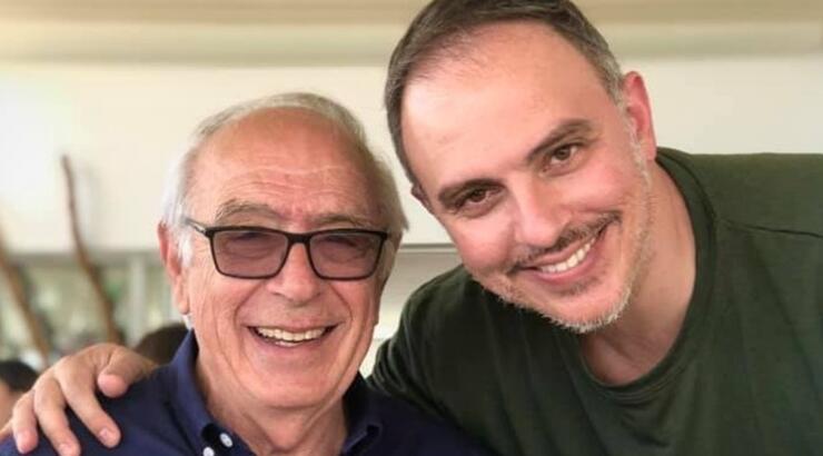 Xαράλαμπος Προύντζος: Ποζάρει αγκαλιά με τον πατέρα του με αφορμή τα γενέθλια του