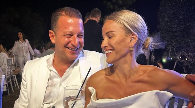 Τσουρούλλης: Tι είπε για το ιδιαίτερο σακάκι που του επέλεξε η Γιολίτη για τα βραβεία Madame Figaro